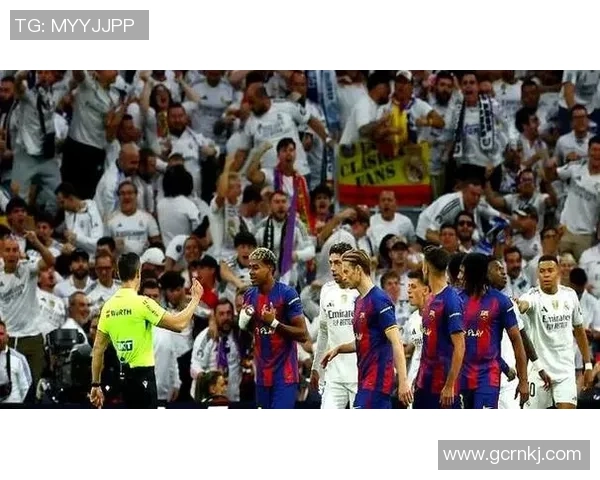 德国与英格兰比赛中的争议判罚引发裁判公正性讨论